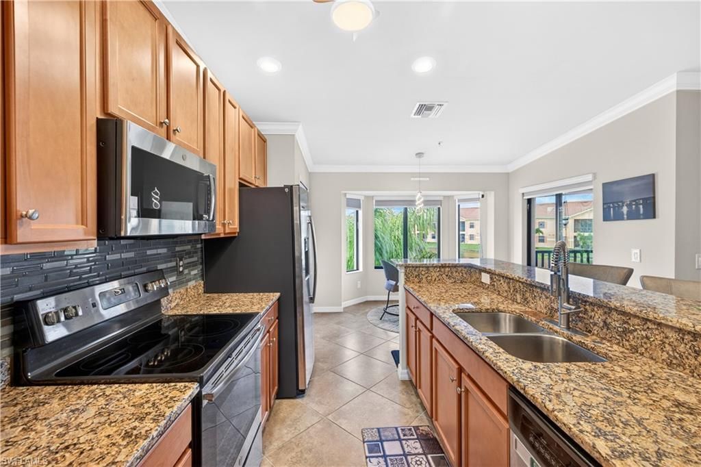 13710 Julias Way , Unit 924, Fort Myers, FL 33919 Photo