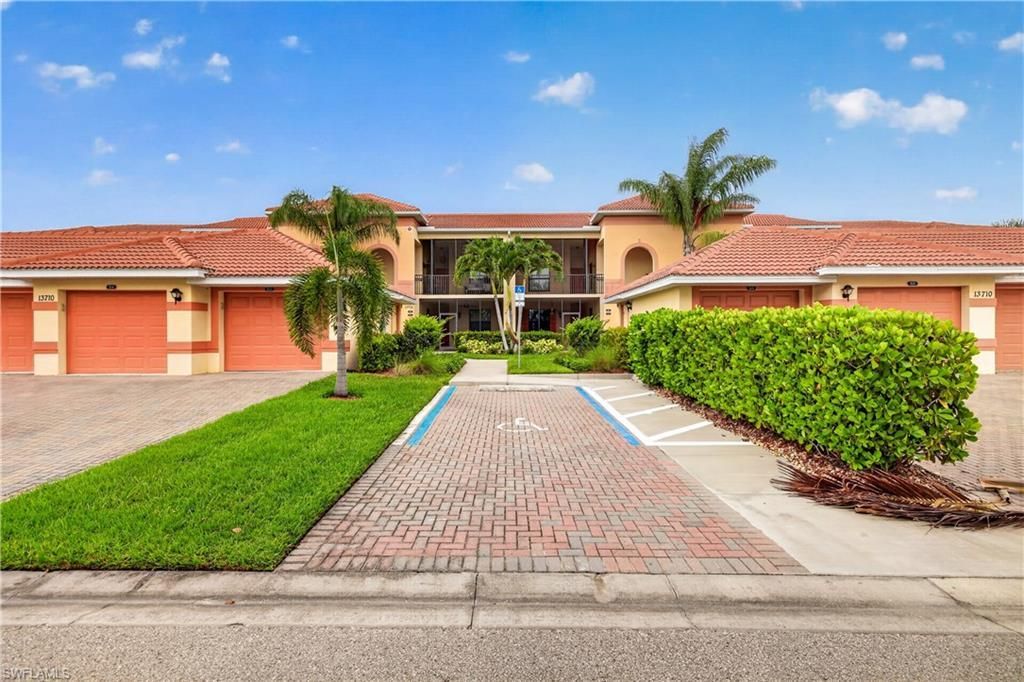 13710 Julias Way, Unit 924, Fort Myers, FL 33919 Photo