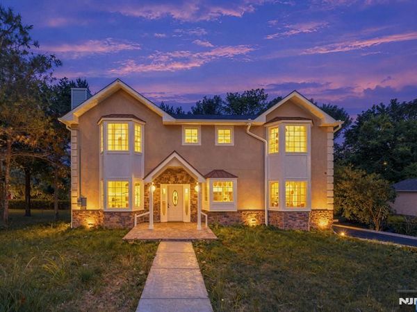418 East Avenue, NORTHVALE, NJ 07647