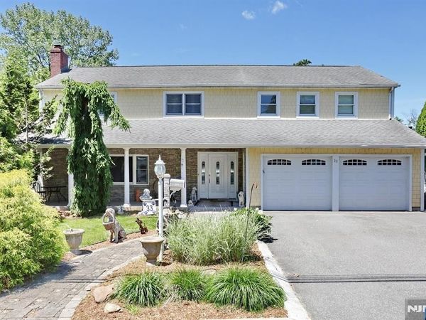 33 Randolph Street, PARK RIDGE, NJ 07656