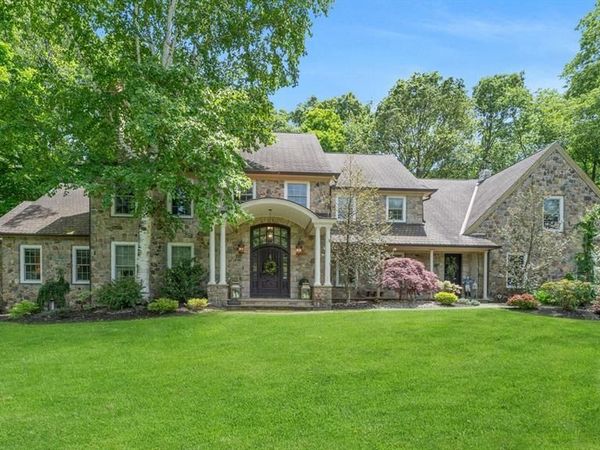 3 Rolling Ridge Drive, Rockaway Township, NJ 07866