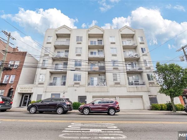 320 Anderson Avenue 2A, Unit 2A, FAIRVIEW, NJ 07022