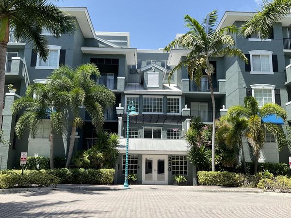 250 NE 3rd Avenue, Unit 1515, Delray Beach, FL 33444