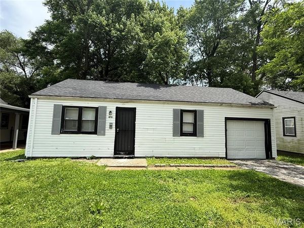 470 Mueller Avenue , St Louis, MO 63135