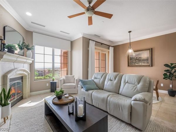 27 Via Visione , Unit 102, Henderson, NV 89011