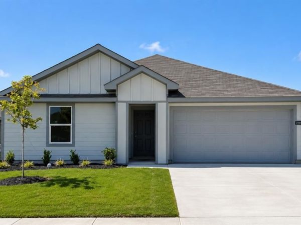 2205 BAKERSFIELD Drive, Fort Worth, TX 76036