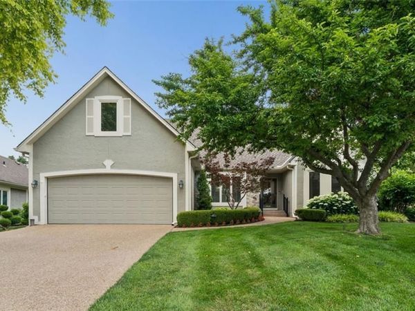 12605 Cedar Street, Leawood, KS 66209