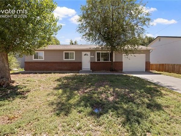 1717 Whitehall Road, Colorado Springs, CO 80906
