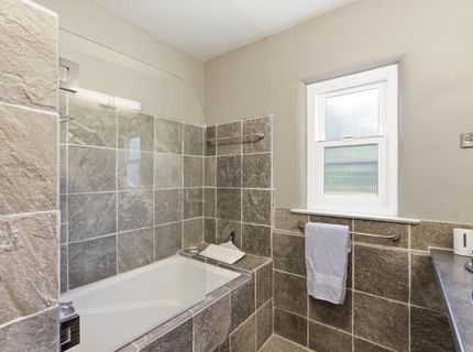 5426 Columbia Dr, Fresno, CA 93727 Photo