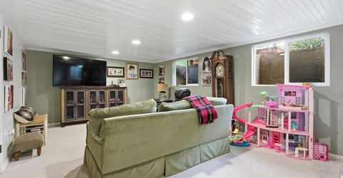 5426 Columbia Dr, Fresno, CA 93727 Photo