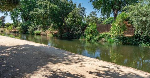5426 Columbia Dr, Fresno, CA 93727 Photo