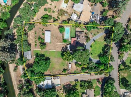 5426 Columbia Dr, Fresno, CA 93727 Photo