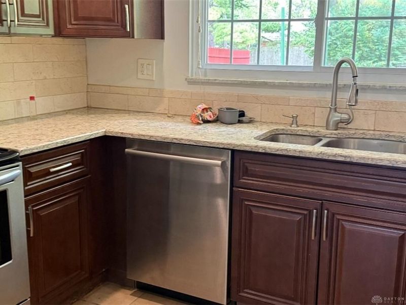 1201 E Centerville Station Road, Washington Township, OH 45459 Photo 15