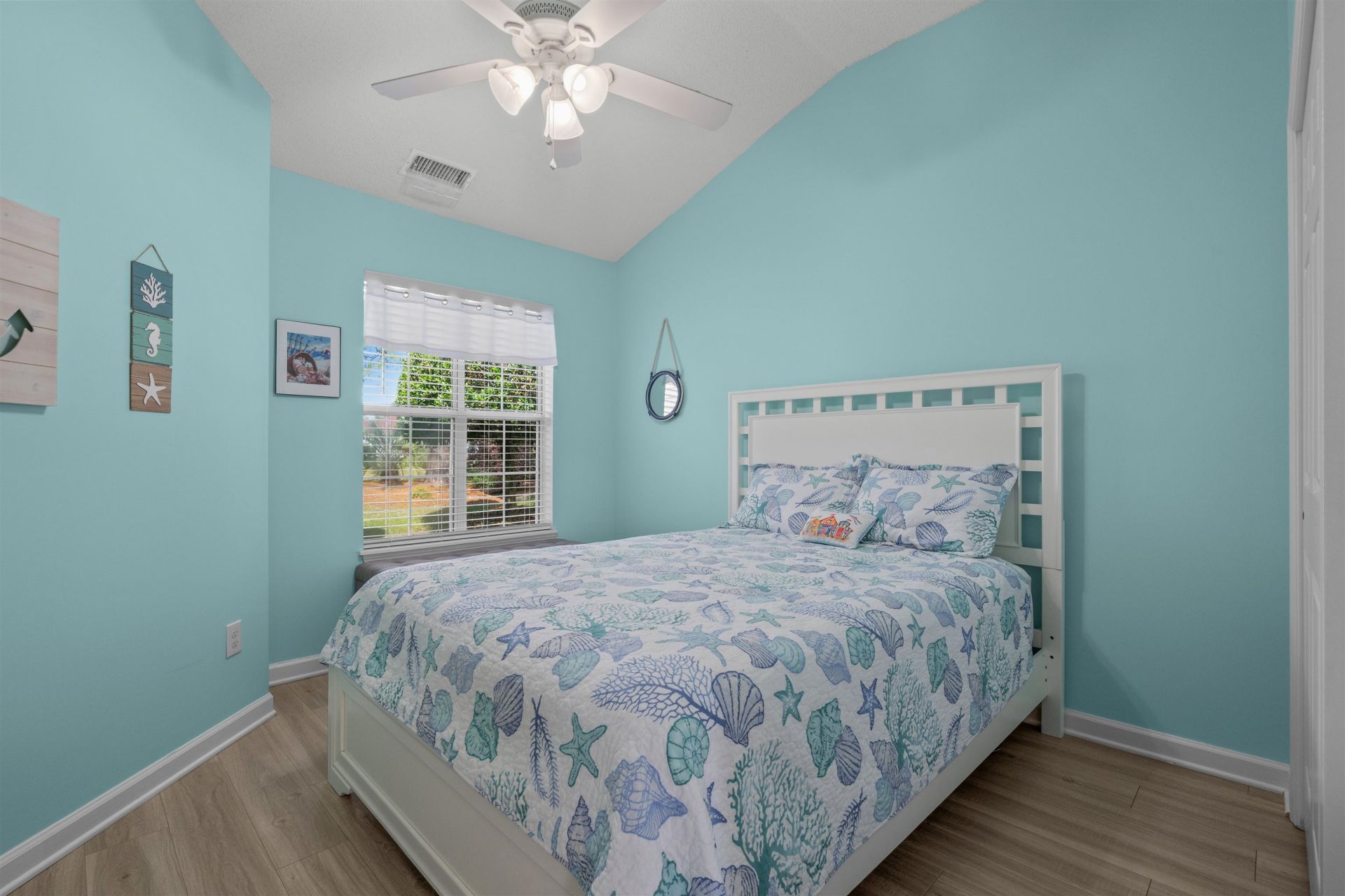 1204 Loblolly Ln. Photo 16