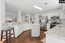 224 Ivy Hill Court photo 4