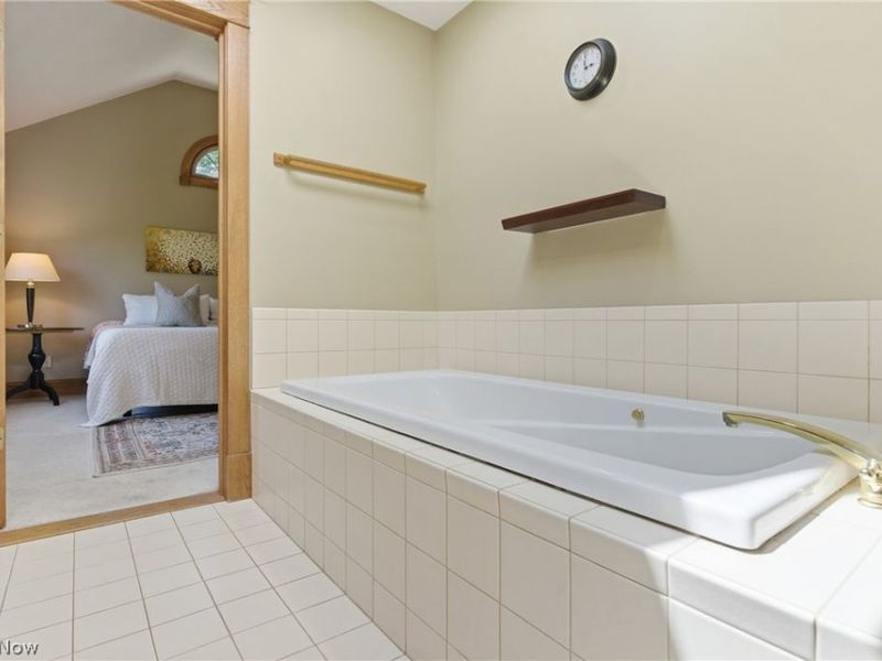 9475 Stafford Road, Chagrin Falls, OH 44023 Photo 29