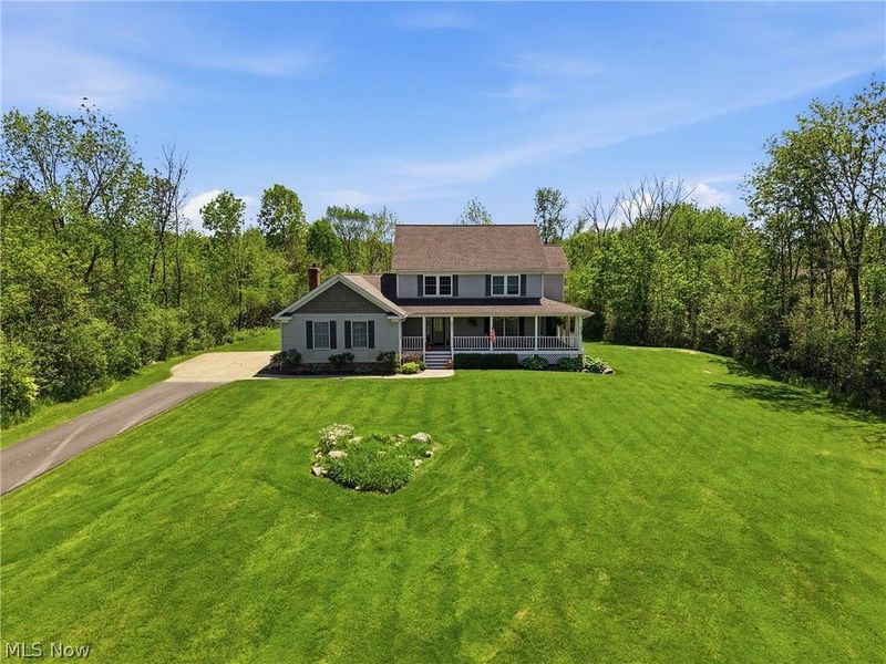 9475 Stafford Road, Chagrin Falls, OH 44023 Photo 3
