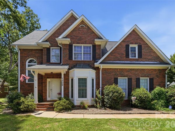 1009 Millwright Lane, Matthews, NC 28104
