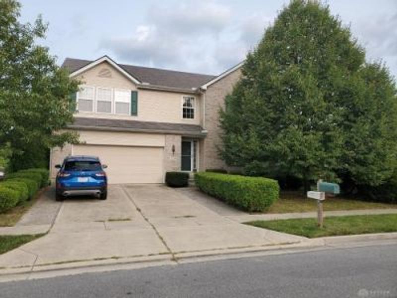 2294 Hazelnut Drive, Fairborn, OH 45324 Photo 2