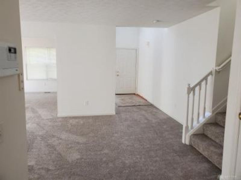 2294 Hazelnut Drive, Fairborn, OH 45324 Photo 9