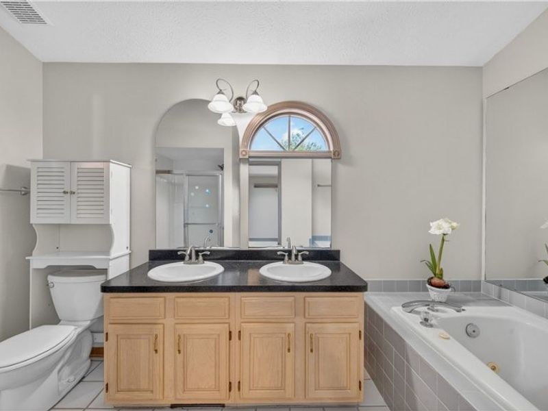 20745 Sun Meadow Trail, Strongsville, OH 44149 Photo 16