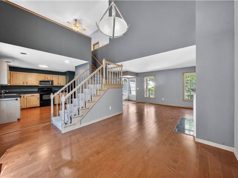 20745 Sun Meadow Trail, Strongsville, OH 44149 Photo 2