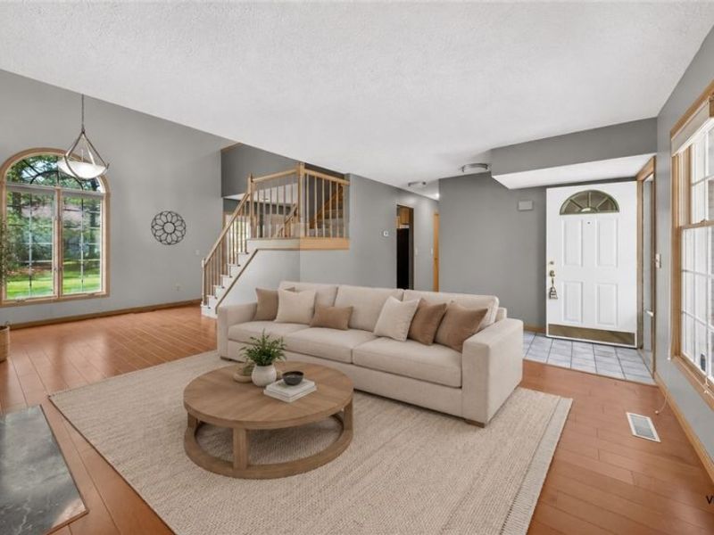 20745 Sun Meadow Trail, Strongsville, OH 44149 Photo 5