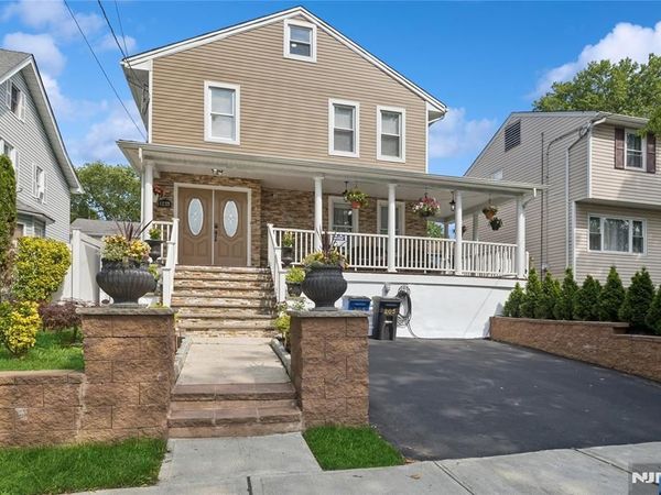 205 Summit Avenue, BOGOTA, NJ 07603