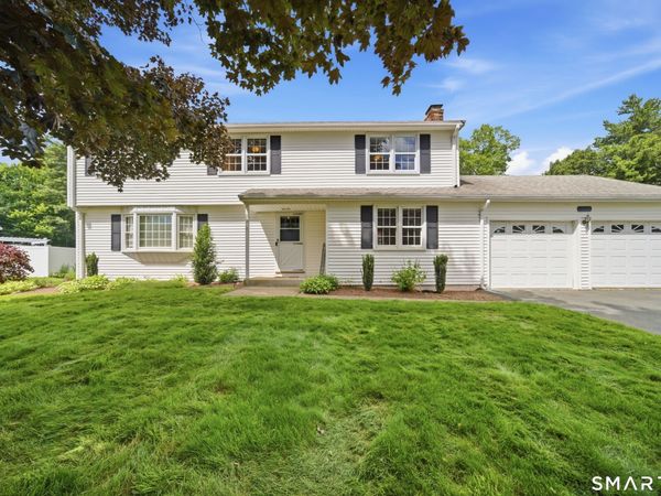 211 Valley View, Manchester, CT 06040
