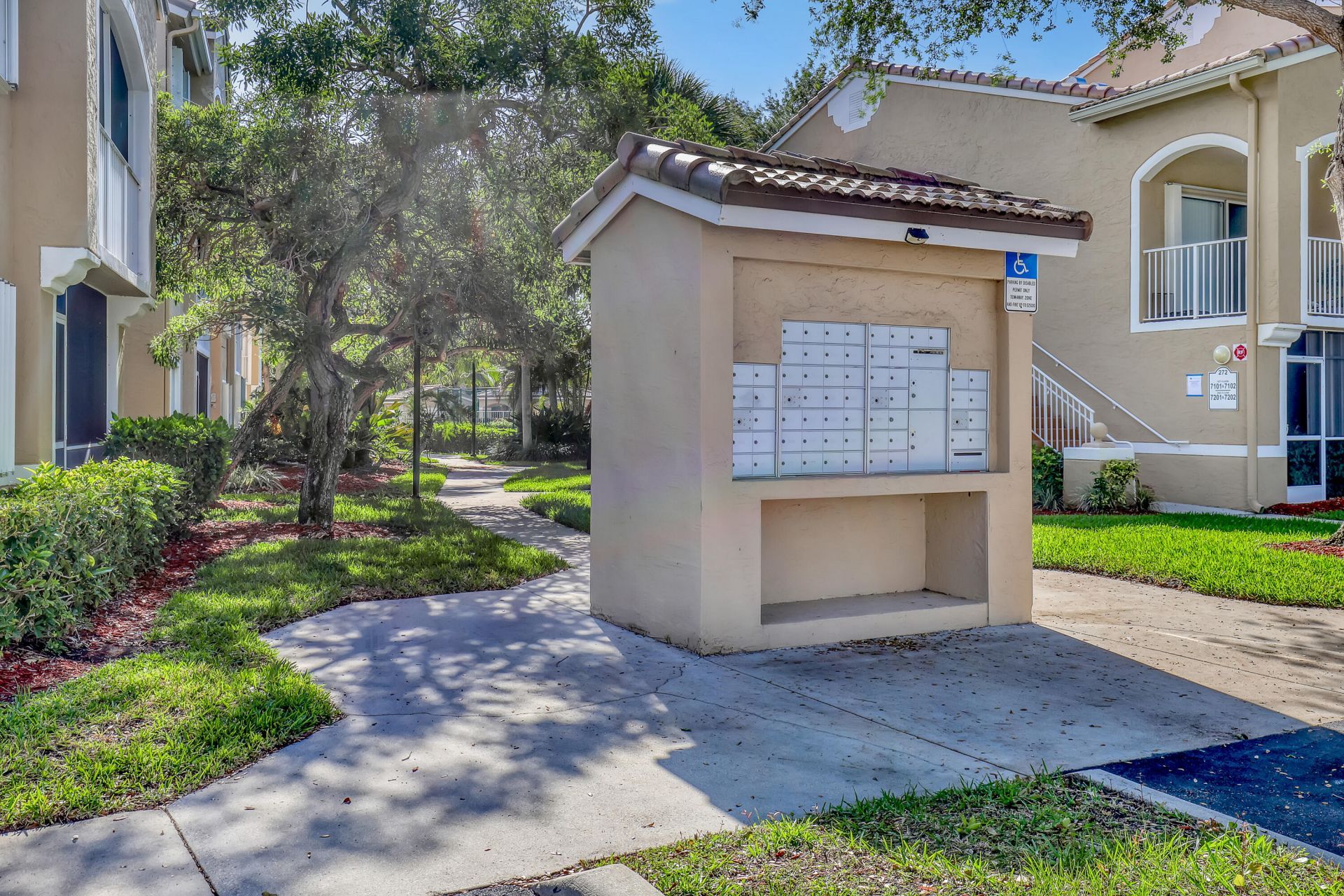 278 Village Boulevard, Unit 8208, Tequesta, FL 33469 Photo