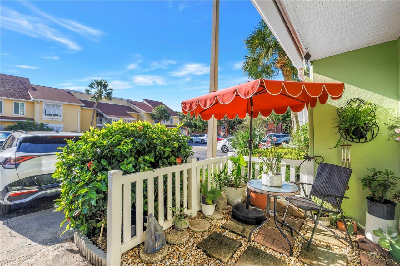 3595 41st Lane S, Unit D, Saint Petersburg, FL 33711 Photo