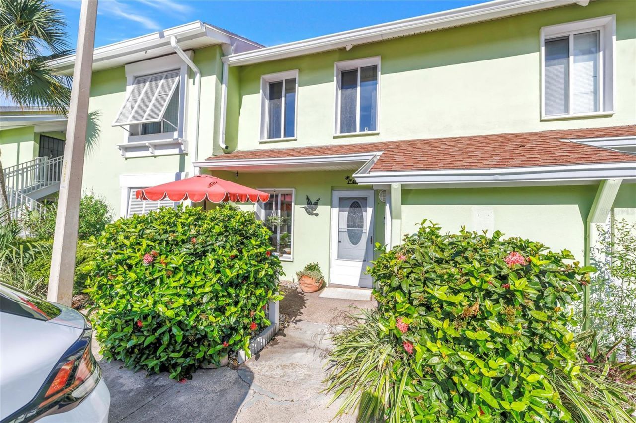 3595 41st Lane S, Unit D, Saint Petersburg, FL 33711 Photo