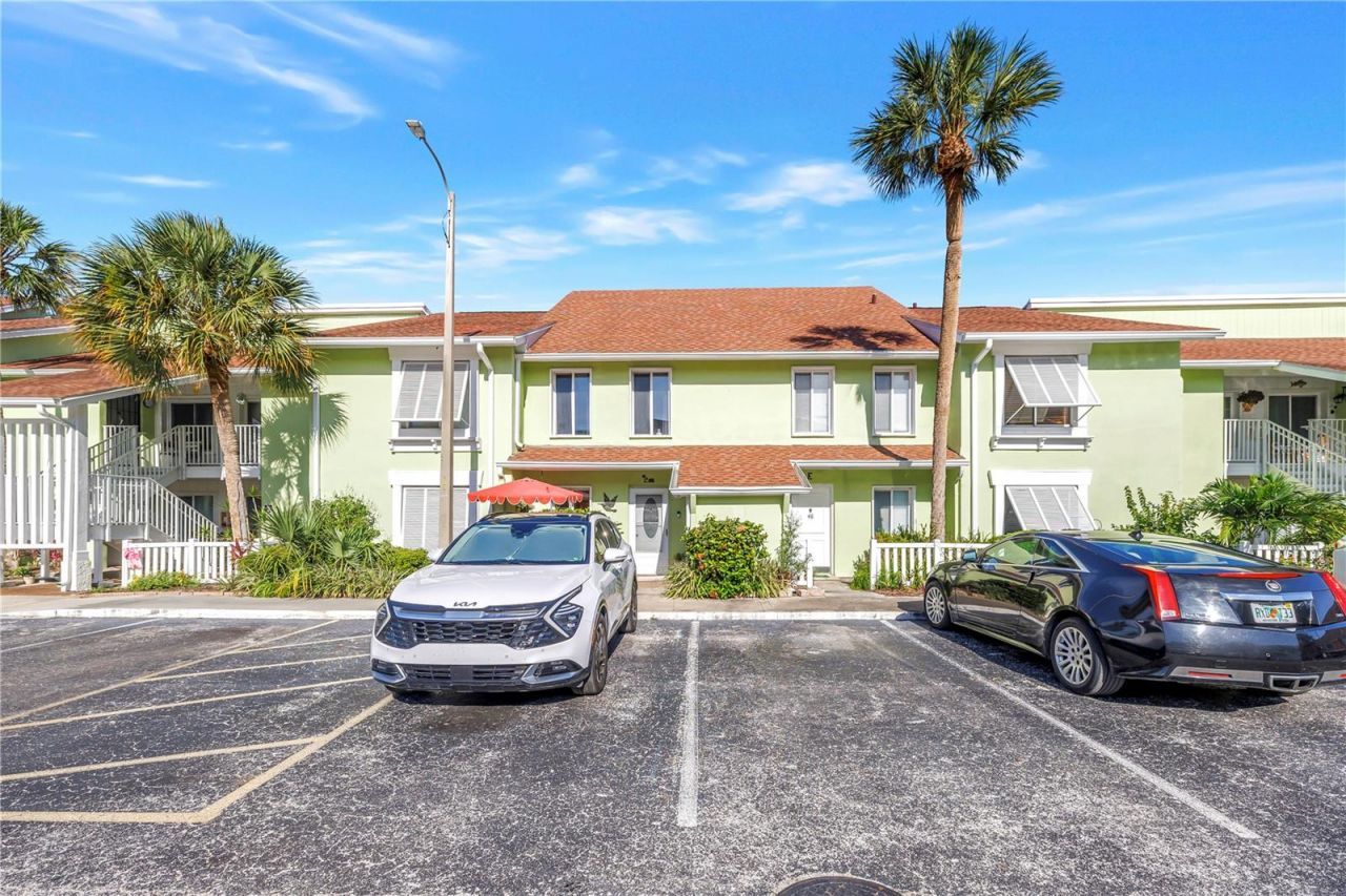 3595 41st Lane S, Unit D, Saint Petersburg, FL 33711 Photo