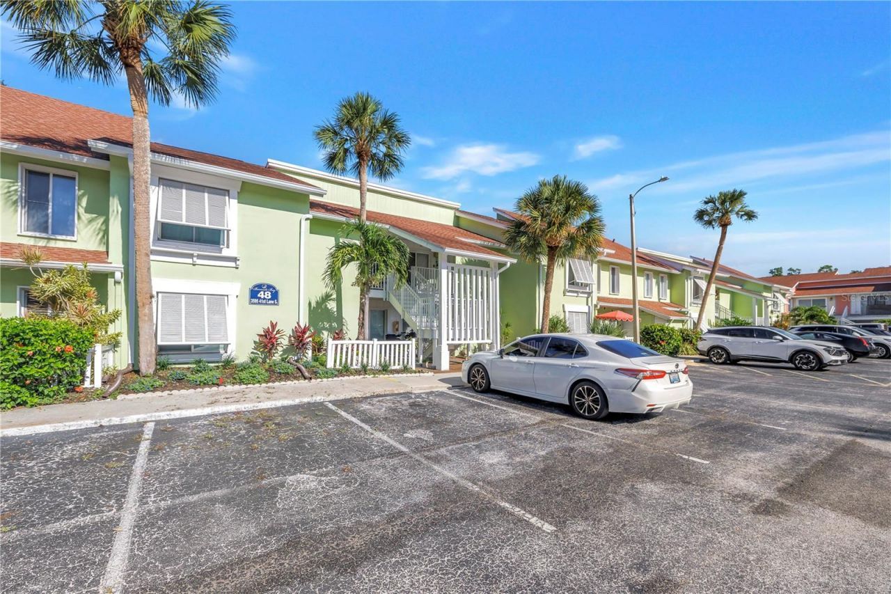 3595 41st Lane S, Unit D, Saint Petersburg, FL 33711 Photo