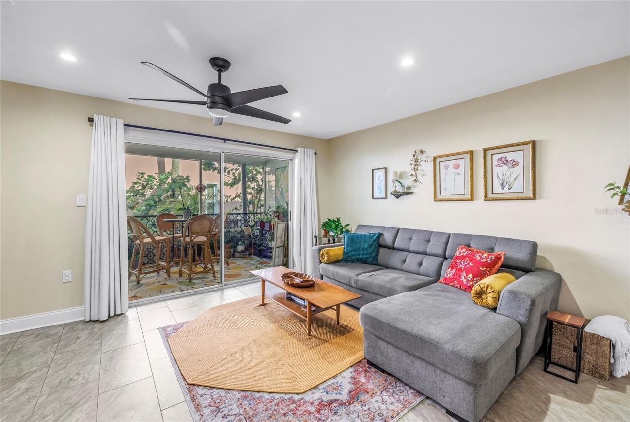 3595 41st Lane S, Unit D, Saint Petersburg, FL 33711 Photo