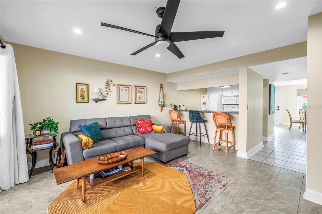 3595 41st Lane S, Unit D, Saint Petersburg, FL 33711 Photo
