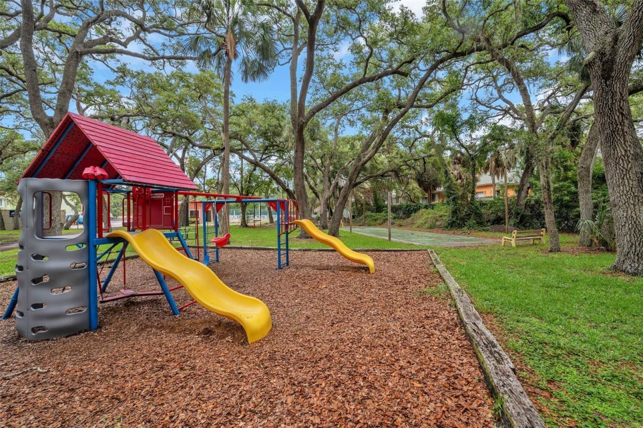 3595 41st Lane S, Unit D, Saint Petersburg, FL 33711 Photo