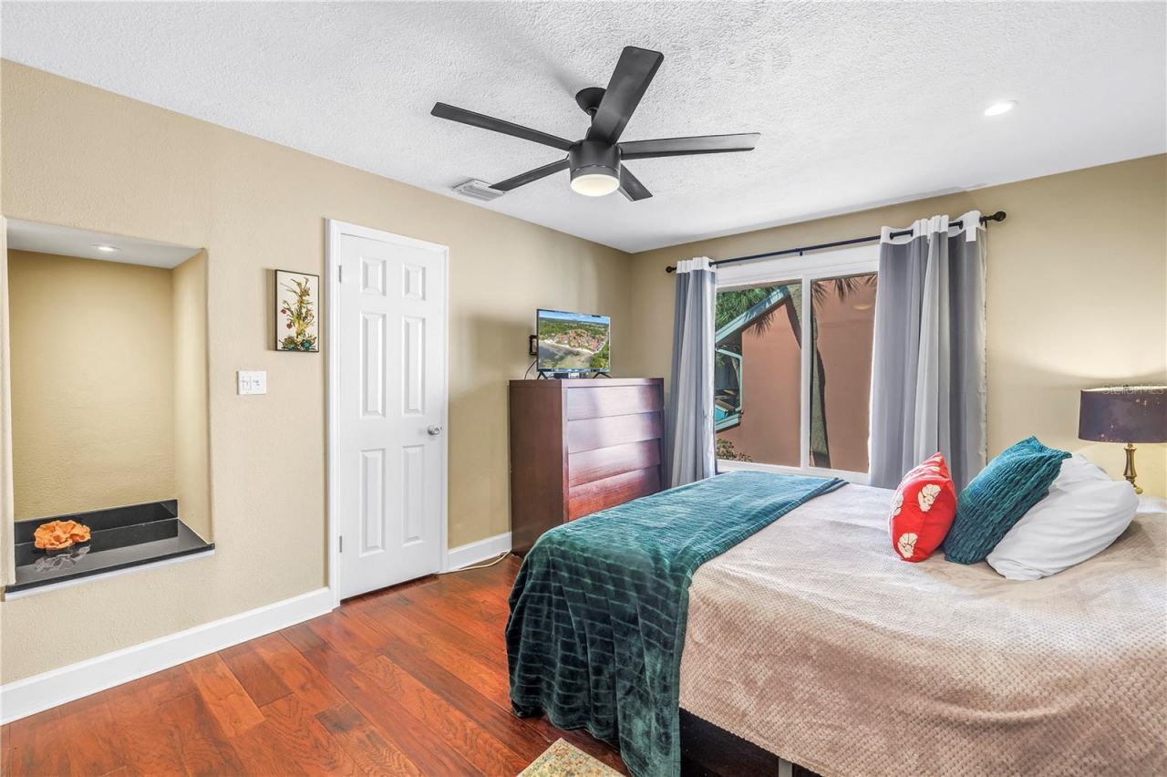 3595 41st Lane S, Unit D, Saint Petersburg, FL 33711 Photo