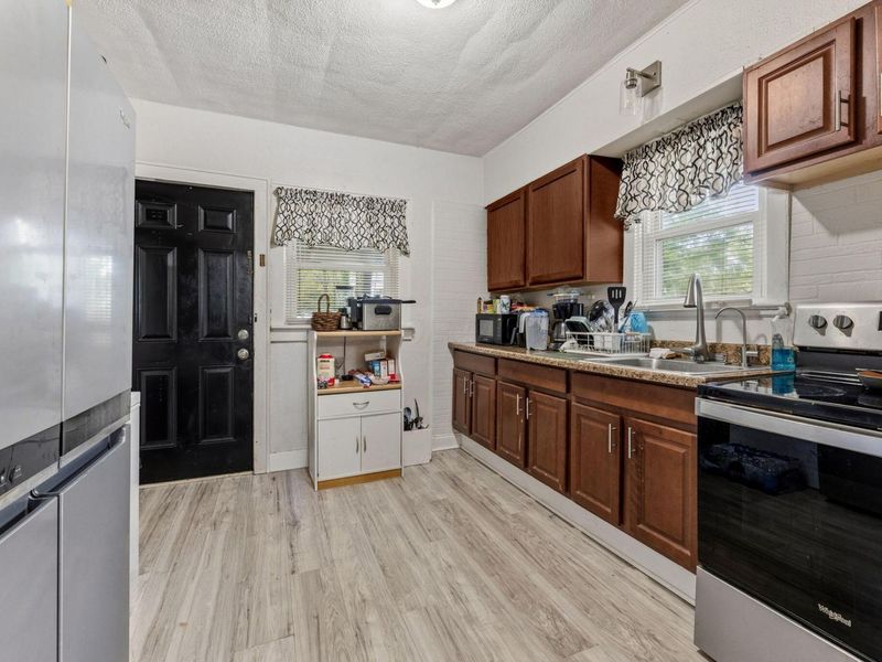 1372 Aberdeen Avenue , Columbus, OH 43211 Photo 13