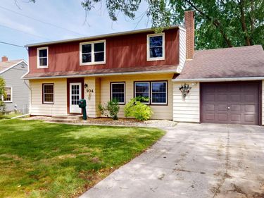904 Clausen Avenue, Albert Lea, MN 56007