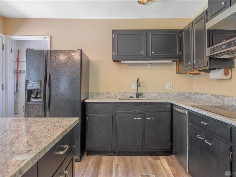 3042 Morningview Drive, Beavercreek, OH 45432 Photo 12