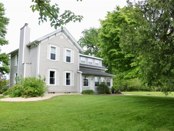 8463 Dewey Road , Montville, OH 44064