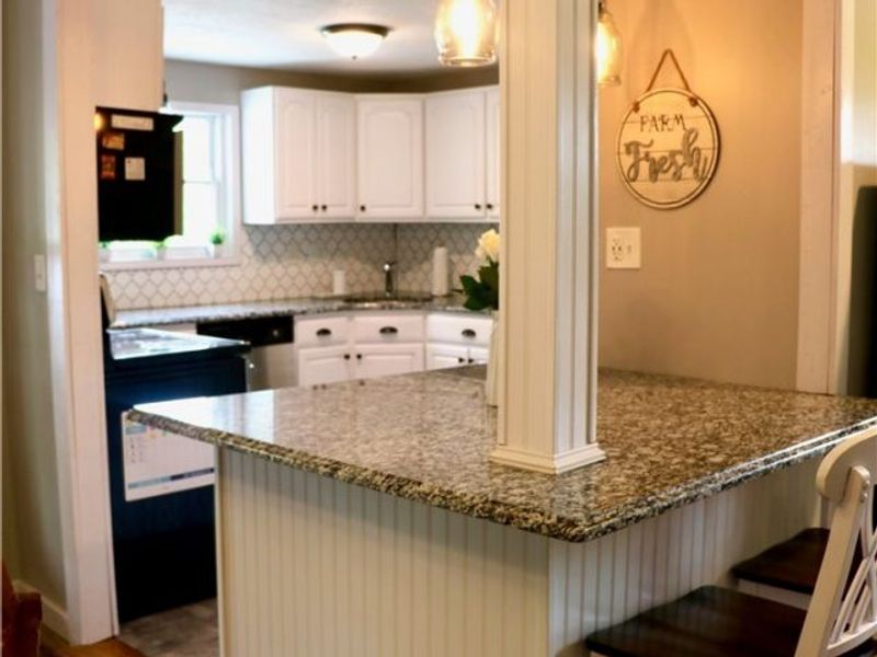 8463 Dewey Road, Montville, OH 44064 Photo 12