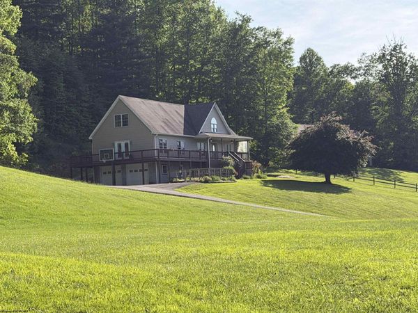 611 Hart Ranch Road, Elkins, WV 26241