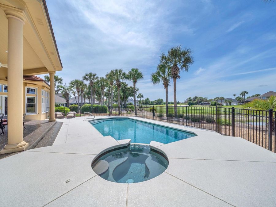 Property Image 100