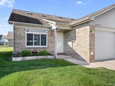 23449 Reading Court, Brownstown Twp, MI 48183