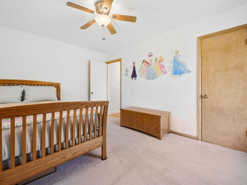 1770 Harwitch Road , Columbus, OH 43221 Photo 14