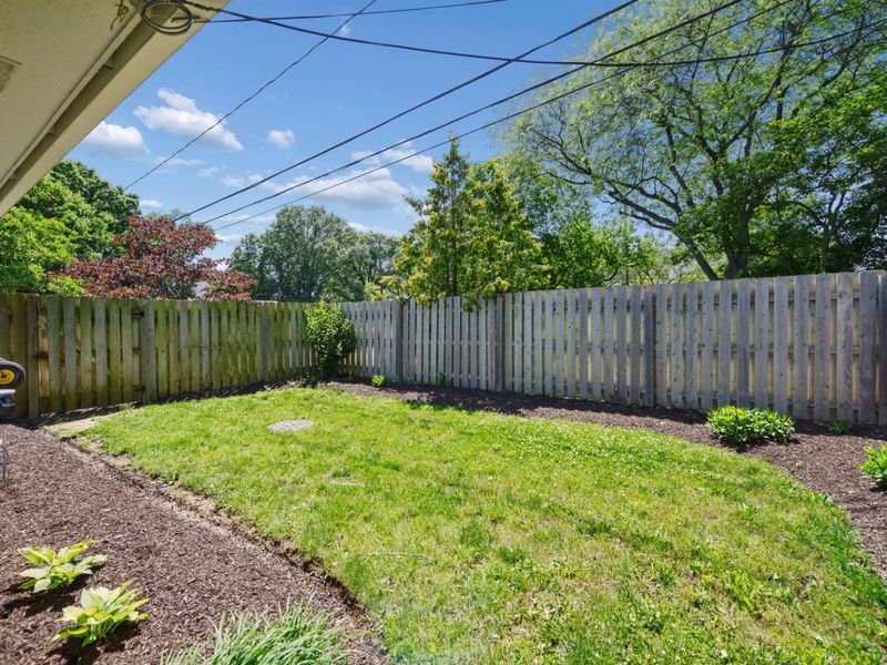 1770 Harwitch Road , Columbus, OH 43221 Photo 23
