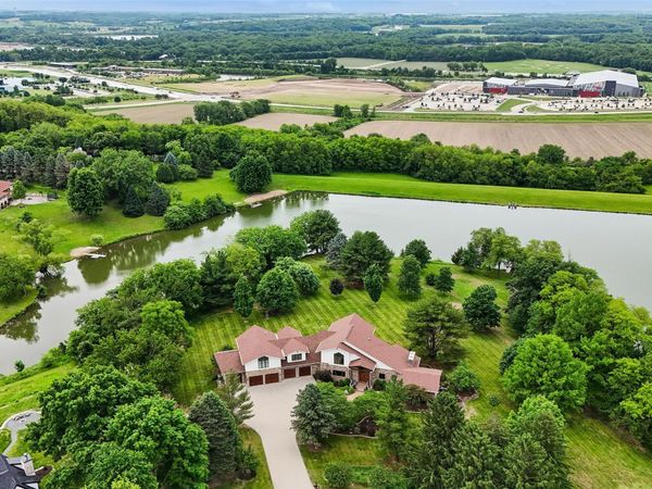 1550 S Deer Road , West Des Moines, IA 50266
