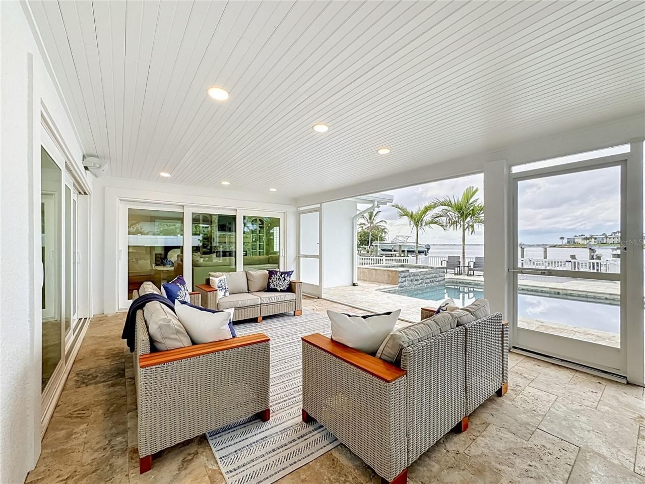 605 Key Royale Drive, Holmes Beach, FL 34217 Photo